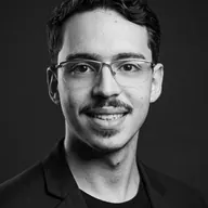 Retrato de Antonio Cherri Nogueira Neto, autor e sócio fundador da CC Corps